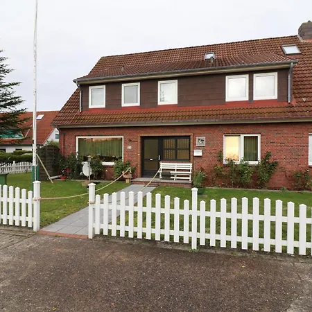 Menssen Apartment